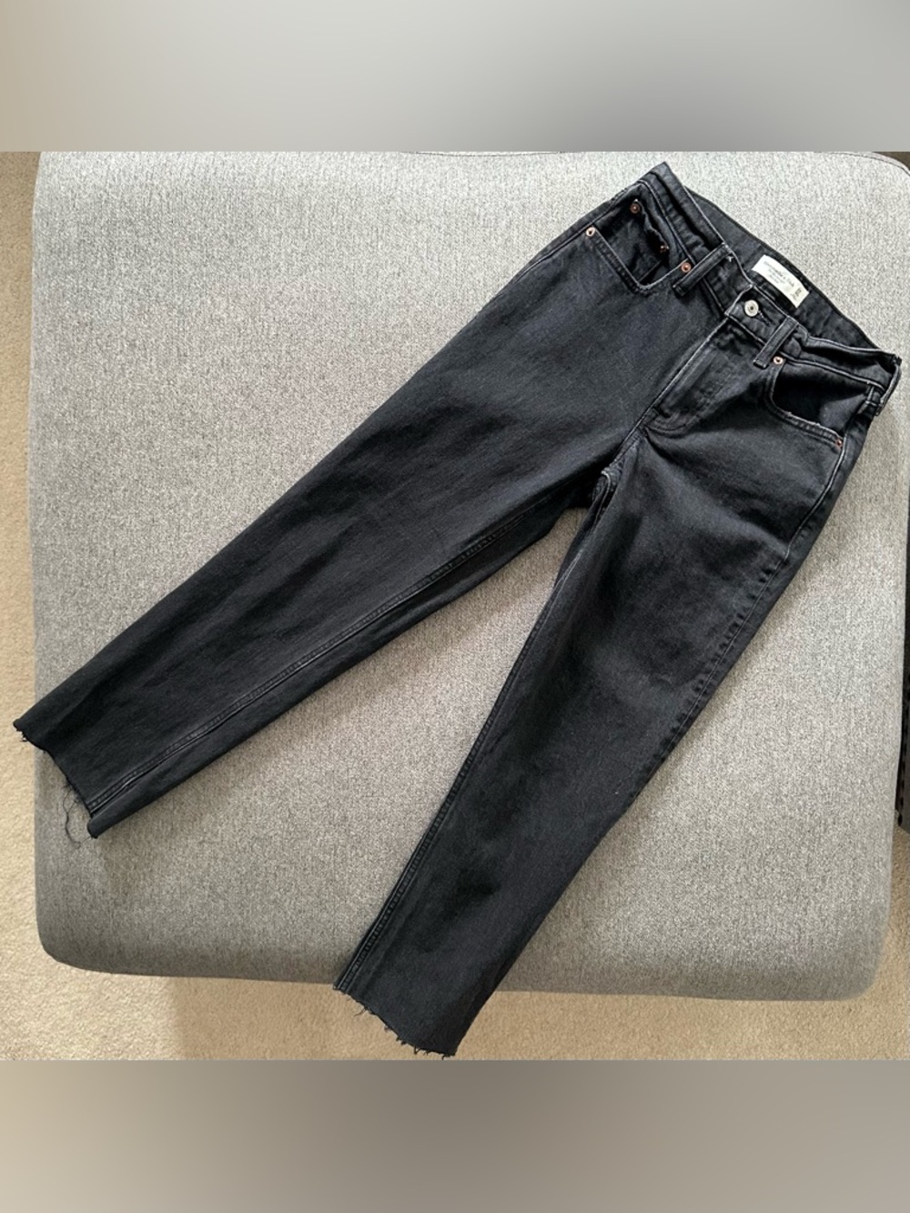 Abercrombie & Fitch Mid Rise Straight Leg Jeans Size 24